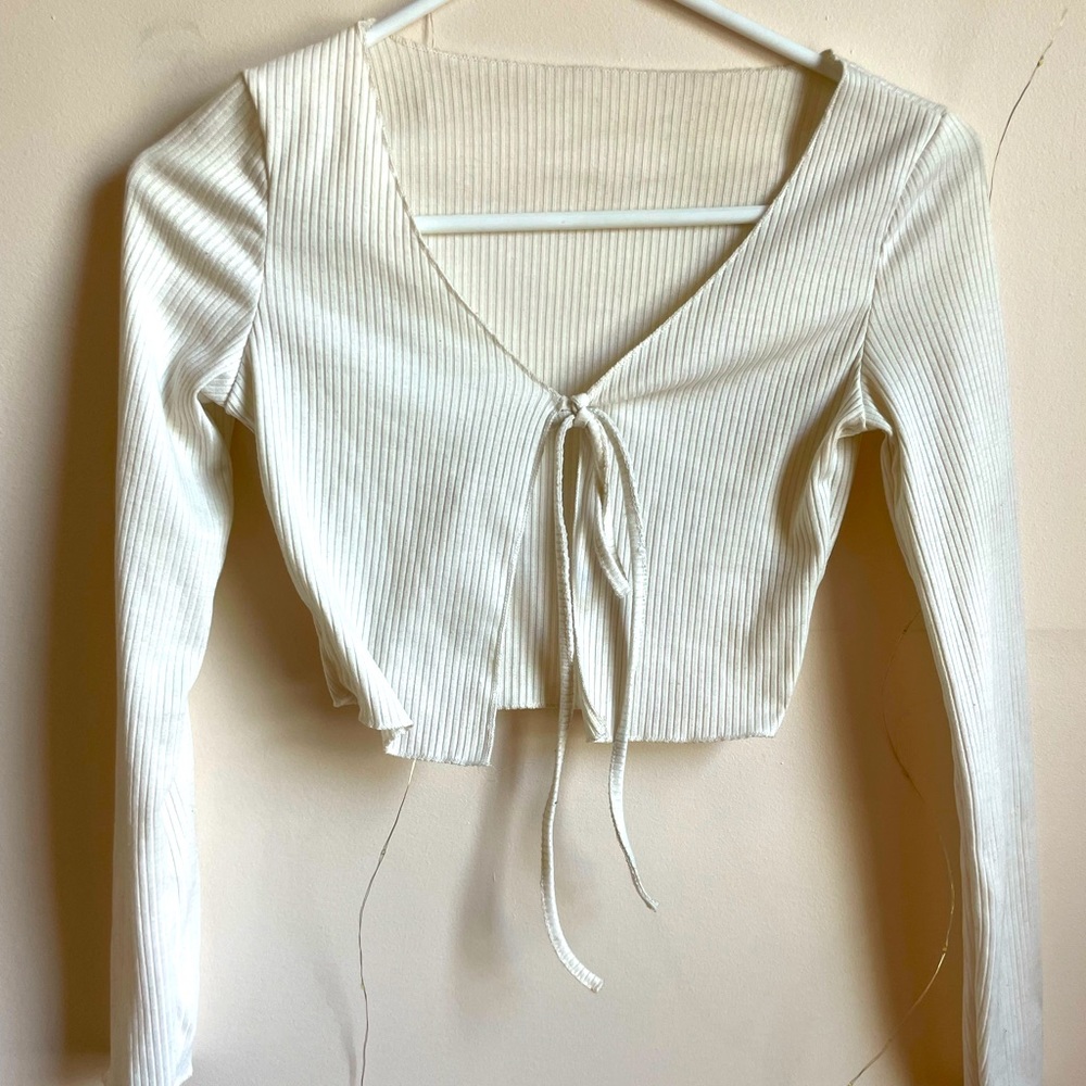 Long Sleeve Tie in the middle crop top
